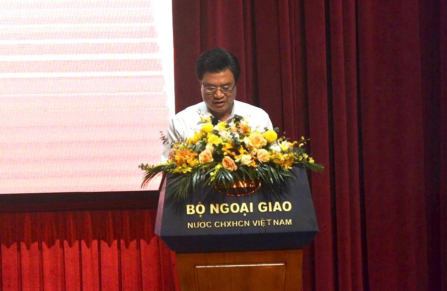 Thứ trưởng Bộ GD&ĐT Nguyễn Hữu Độ. Thứ trưởng Bộ GD&ĐT Nguyễn Hữu Độ.