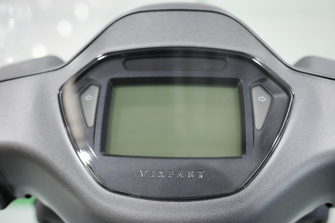 Xe máy VinFast của Việt Nam đẹp ngang ngửa Vespa ảnh 5 Thiết kế Italy của cặp đôi xe máy VinFast