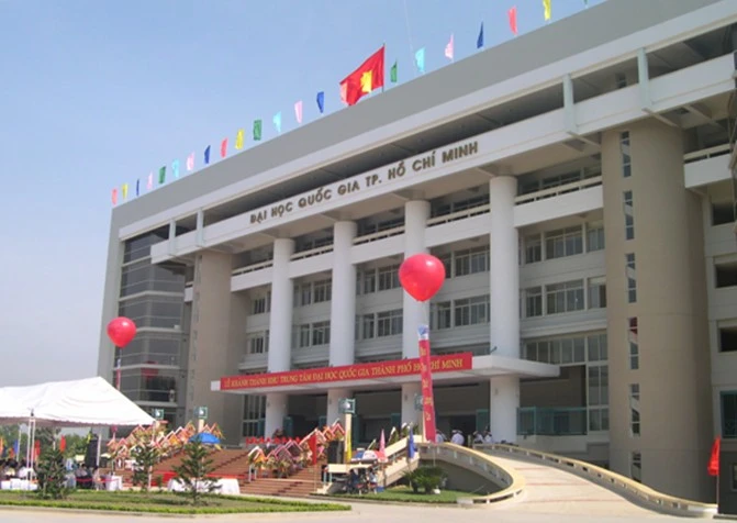 Năm 2015, ĐHQG TPHCM tuyển thẳng học sinh 5 trường THPT