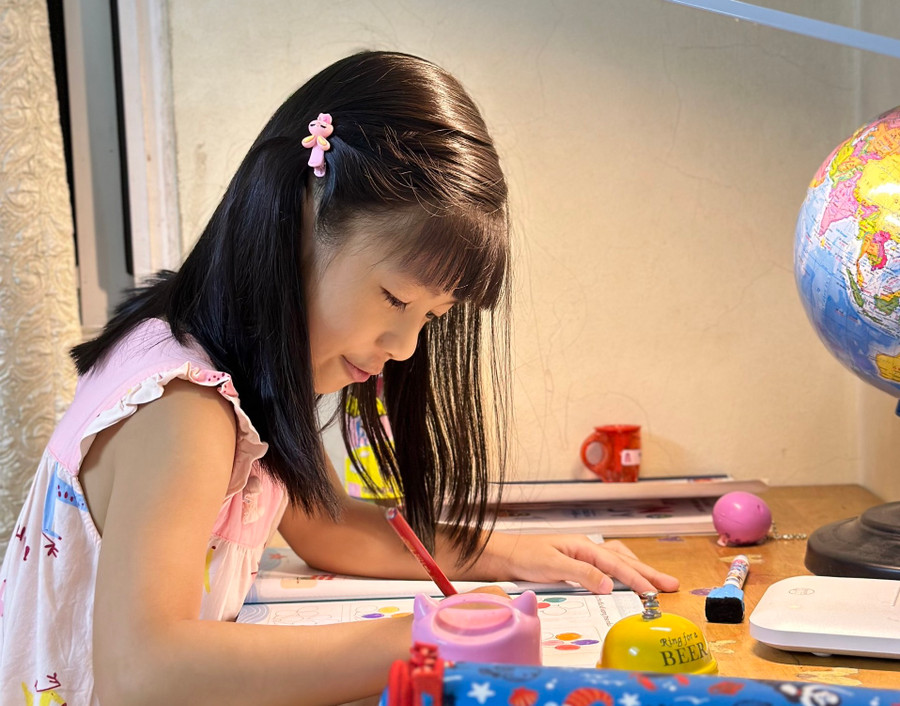 Học sinh Hà Nội ôn bài chuẩn bị cho ngày đầu tiên đến trường. Ảnh NVCC. Học sinh Hà Nội ôn bài chuẩn bị cho ngày đầu tiên đến trường. Ảnh NVCC.