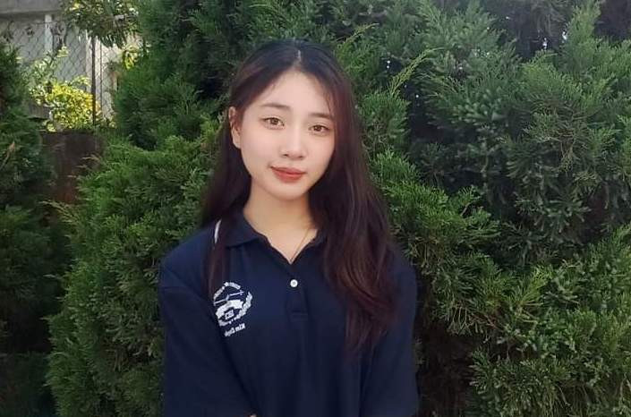 Lường Thị Kim Duyên, người dân tộc Thái, thí sinh đạt giải Ba môn Ngữ văn tại kỳ thi học sinh giỏi quốc gia năm học 2023-2024. Ảnh NVCC.