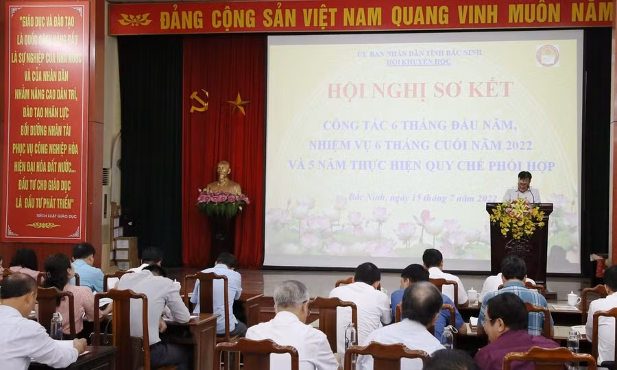 Quang cảnh hội nghị sơ kết.