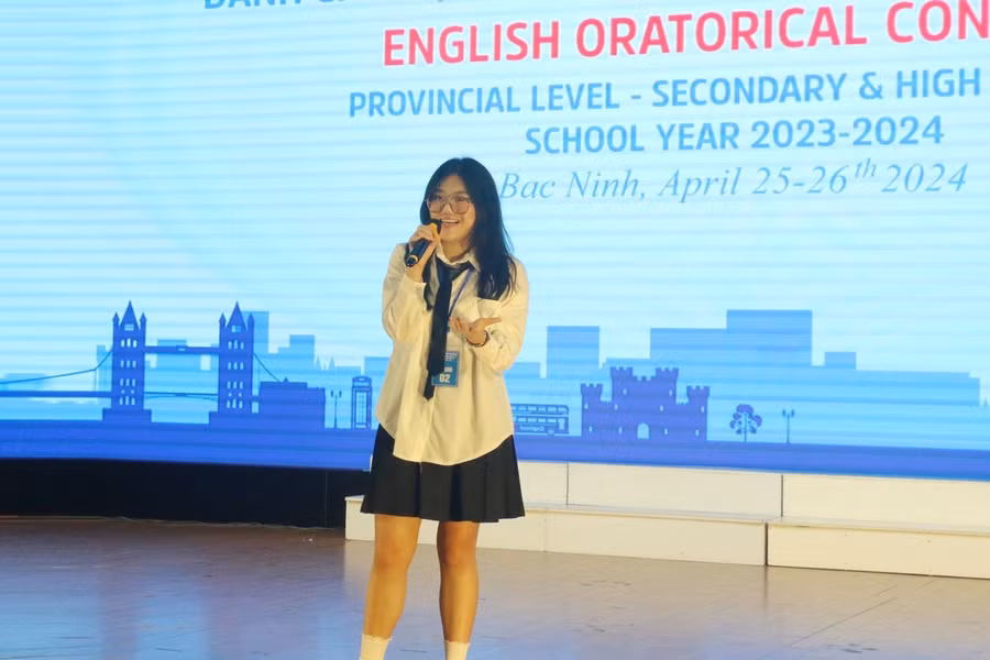 Phần dự thi của thí sinh Trần Bảo Anh, Trường THPT Chuyên Bắc Ninh.