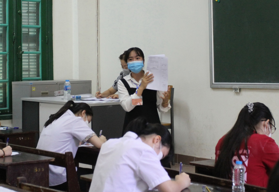 Thí sinh dự thi vào lớp 10 Hà Nội