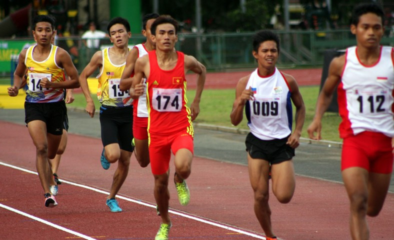 Lê Viết An – (số 174) giành huy chương Bạc cự ly 800m