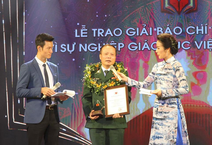 Tác giả Đỗ Nam Thắng - thành viên trong nhóm tác giả đoạt giải đặc biệt. Tác giả Đỗ Nam Thắng - thành viên trong nhóm tác giả đoạt giải đặc biệt.