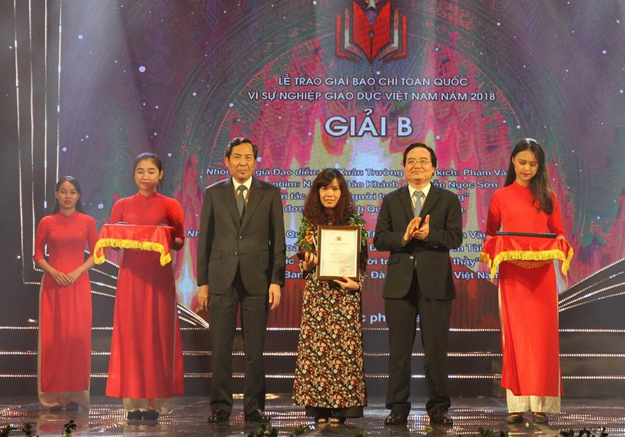 Một số tác giả, nhóm tác giả đạt Giải B giải Báo chí toàn quốc “Vì sự nghiệp Giáo dục Việt Nam” năm 2018. Một số tác giả, nhóm tác giả đạt Giải B giải Báo chí toàn quốc “Vì sự nghiệp Giáo dục Việt Nam” năm 2018.