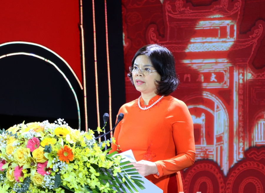 Bà Nguyễn Hương Giang - Chủ tịch UBND tỉnh Bắc Ninh phát biểu. Bà Nguyễn Hương Giang - Chủ tịch UBND tỉnh Bắc Ninh phát biểu.