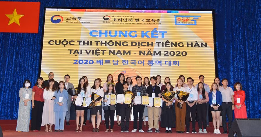 Cuộc thi thông dịch tiếng Hàn được tổ chức tại Trường ĐH Sư phạm TPHCM. (Ảnh tư liệu chụp trước ngày 27/4/2021)