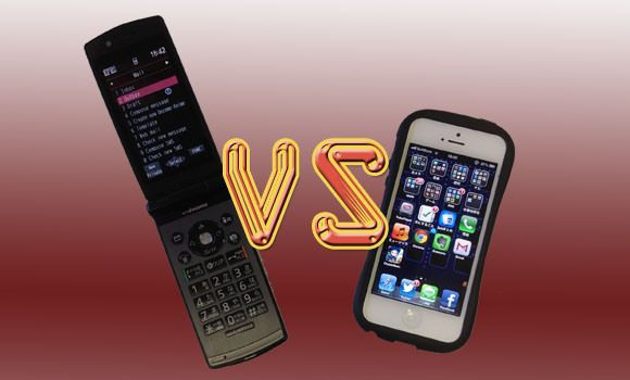 iPhone lần đầu đánh bật điện thoại nắp gập tại Nhật Bản
