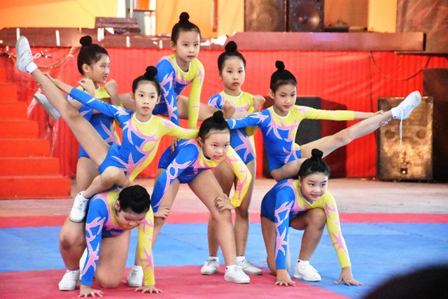 Phần tranh tài của HS Trường Tiểu học Nguyễn Thái Học (Q.1) Phần tranh tài của HS Trường Tiểu học Nguyễn Thái Học (Q.1)