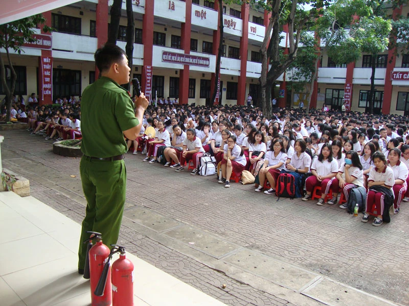 Việc trang bị kỹ năng PCCC, CNCH cho học sinh là rất cần thiết