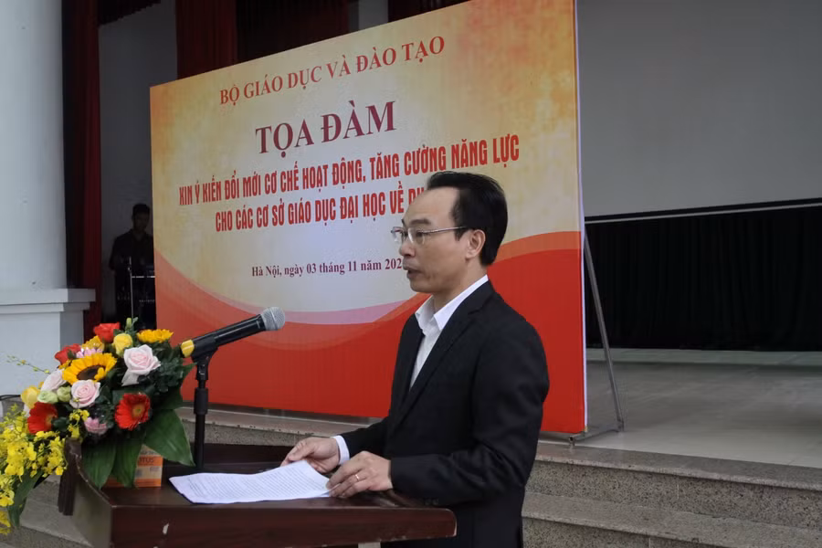 Thứ trưởng Hoàng Minh Sơn phát biểu khai mạc tọa đàm