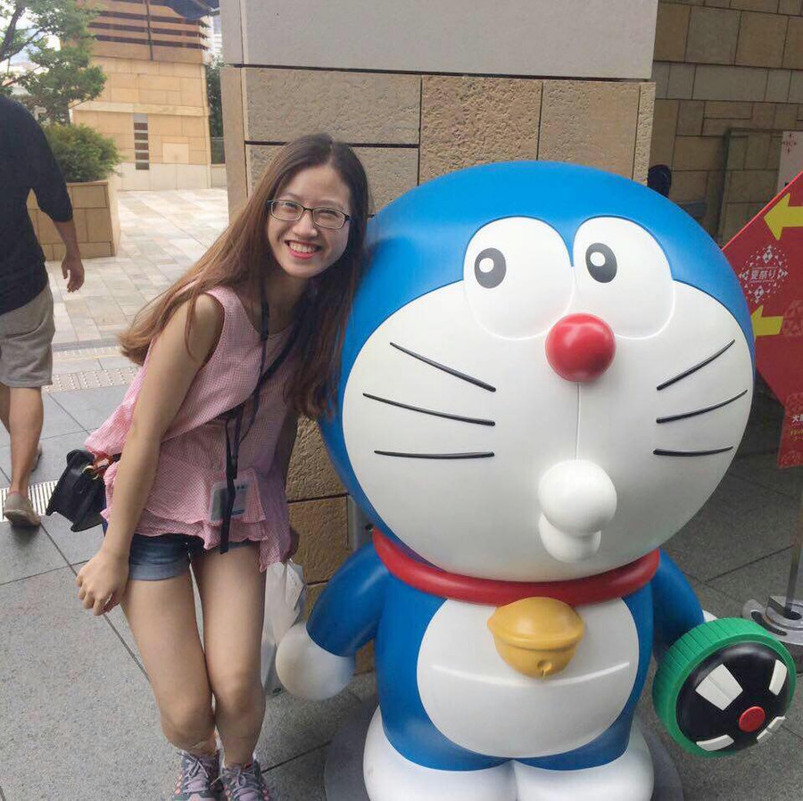 Nữ thủ khoa kép gây ấn tượng với nụ cười tươi Nữ thủ khoa kép gây ấn tượng với nụ cười tươi