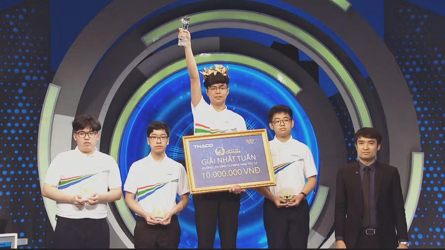 Vũ Nguyên Khôi giành vòng nguyệt quế Olympia.