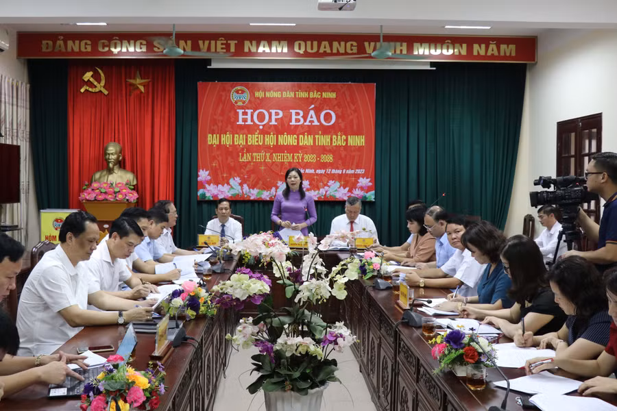 Quang cảnh buổi họp báo.