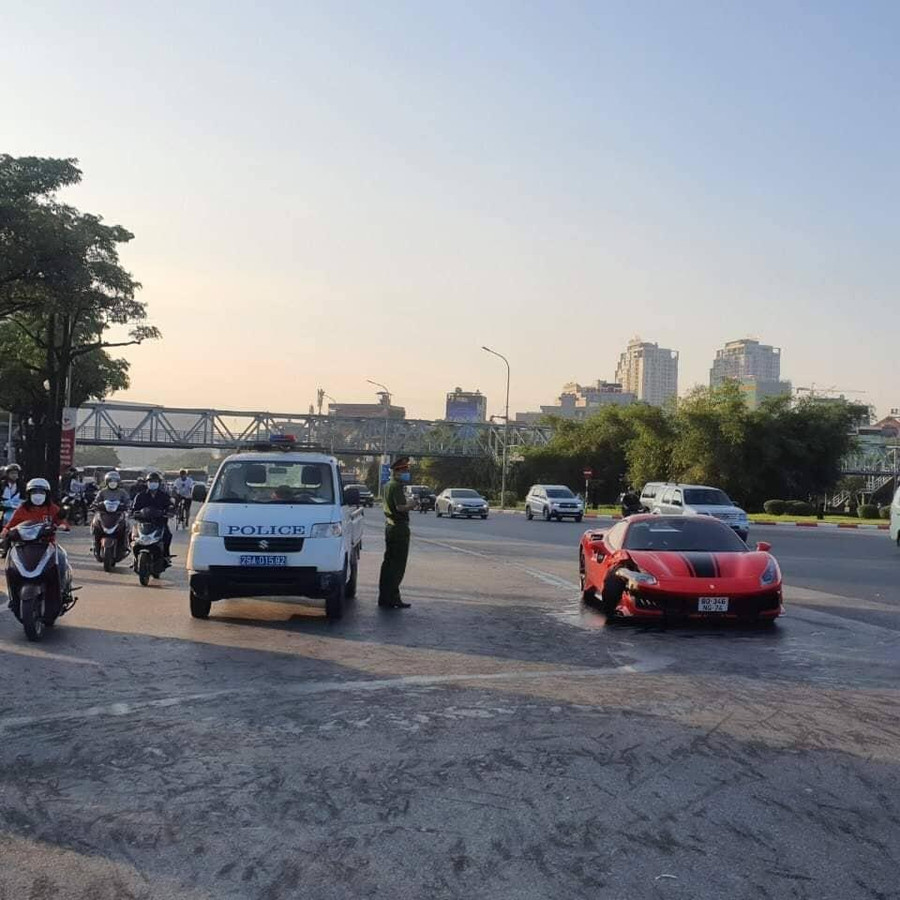 Hiện trường vụ tai nạn giao thông. Hiện trường vụ tai nạn giao thông.