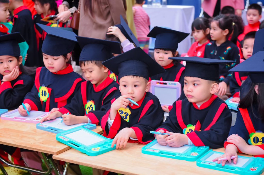 Nhiều hoạt động ngoại khoá để giúp trẻ tự tin, mạnh dạn khi bước vào cấp học mới. Ảnh NT. Nhiều hoạt động ngoại khoá để giúp trẻ tự tin, mạnh dạn khi bước vào cấp học mới. Ảnh NT.