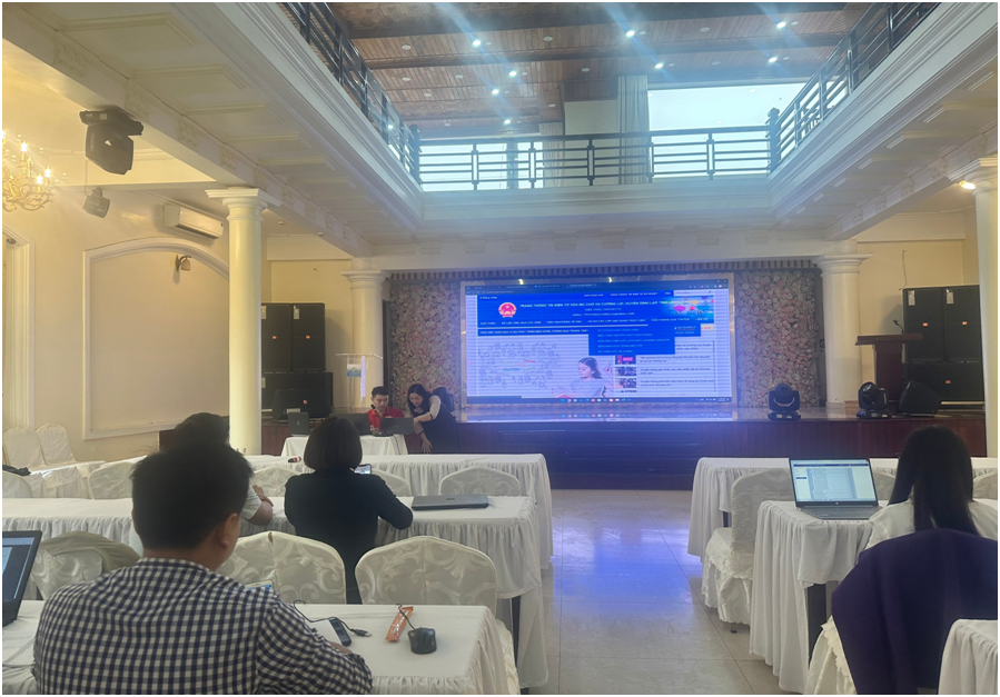 Quang cảnh các buổi bồi dưỡng. Quang cảnh các buổi bồi dưỡng.