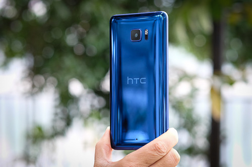 5 smartphone mất giá nhất nửa đầu 2018 - 2