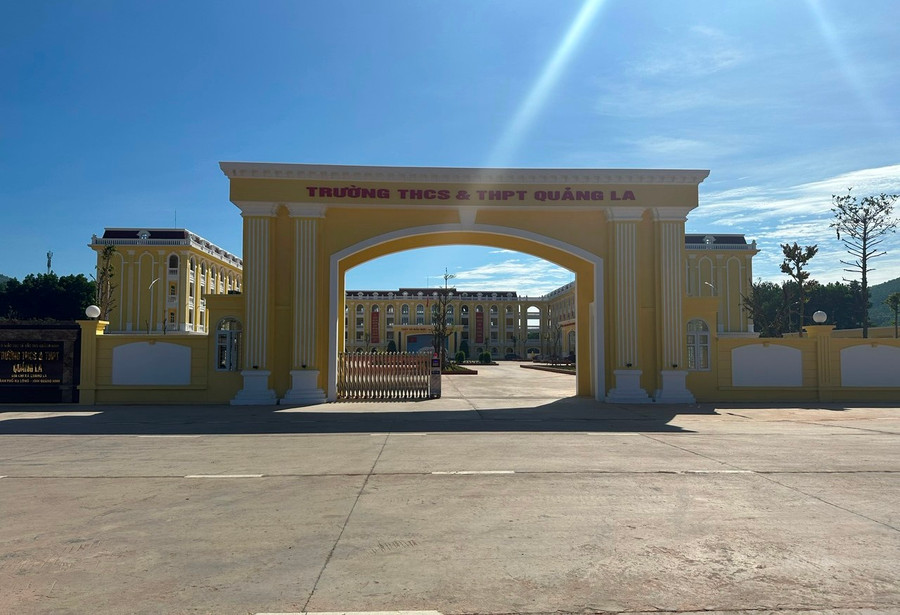 Trường THCS&amp;THPT Quảng La được đầu tư 197,5 tỷ đồng từ ngân sách.
