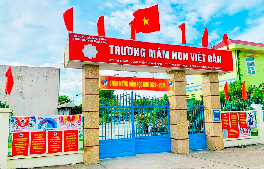 Các trường học cũng được tô điểm rực rỡ tạo thêm không khí vui tươi.