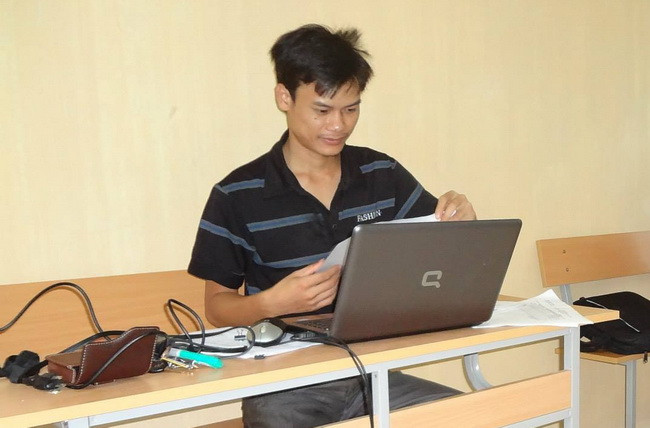 Thầy giáo làm clip ngăn chặn học sinh bỏ học, tảo hôn