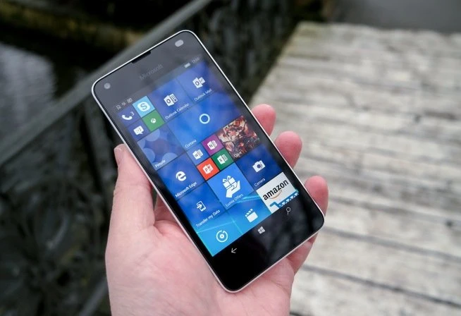 Microsoft đã bán hết sạch hàng Windows Phone tồn kho