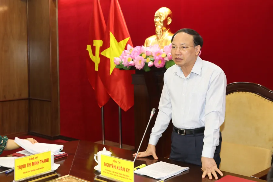 Ông Nguyễn Xuân Ký, Bí thư Tỉnh ủy Quảng Ninh chủ trì hội nghị.