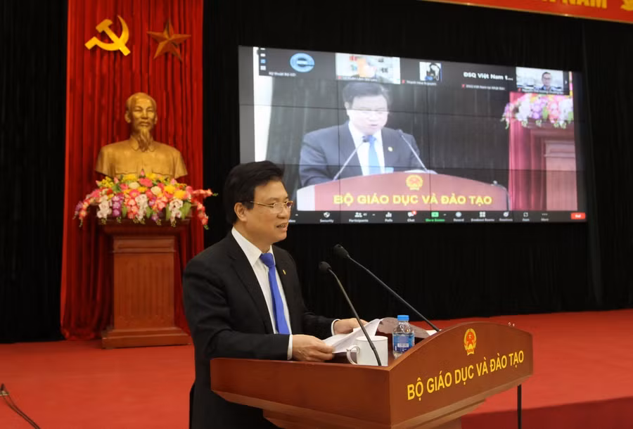 Thứ trưởng Nguyễn Hữu Độ phát biểu tại buổi lễ