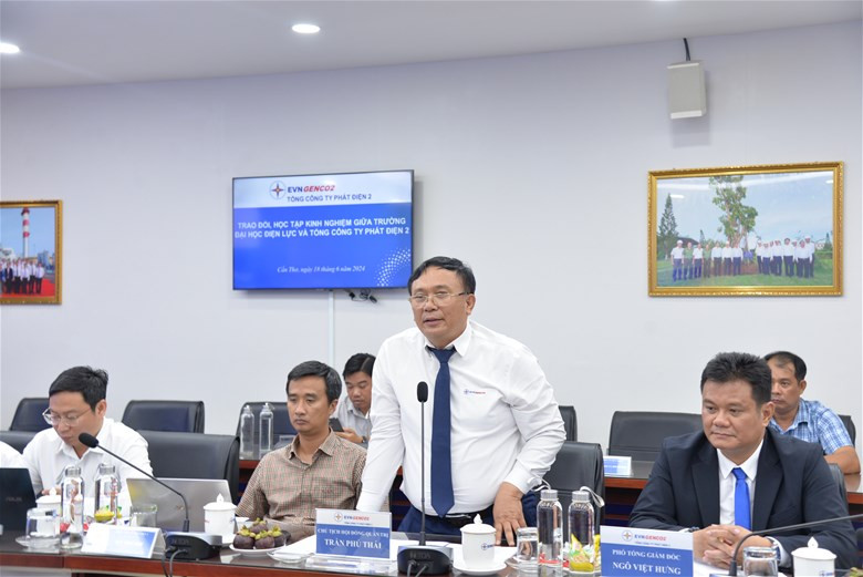 Ông Trần Phú Thái - Chủ tịch Hội đồng quản trị Tổng công ty Phát điện 2 phát biểu tại buổi làm việc. Ông Trần Phú Thái - Chủ tịch Hội đồng quản trị Tổng công ty Phát điện 2 phát biểu tại buổi làm việc.