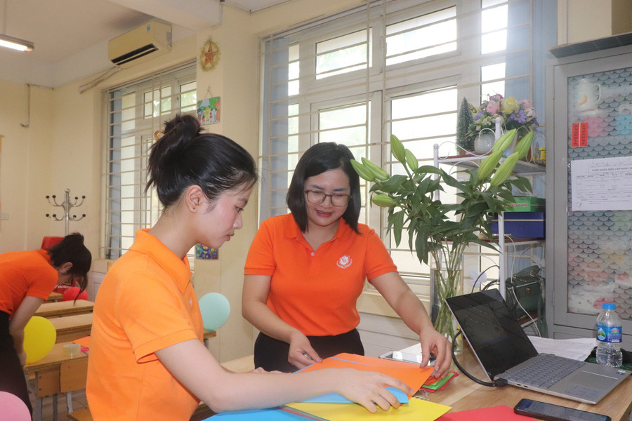 Công tác chuẩn bị của các cô giáo giúp cho học sinh có mùa hè nhiều ý nghĩa. Công tác chuẩn bị của các cô giáo giúp cho học sinh có mùa hè nhiều ý nghĩa.