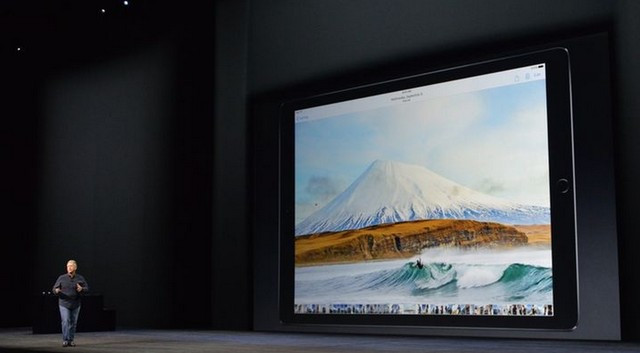 iPad Pro, Surface Pro 4 iPad Pro, Surface Pro 4