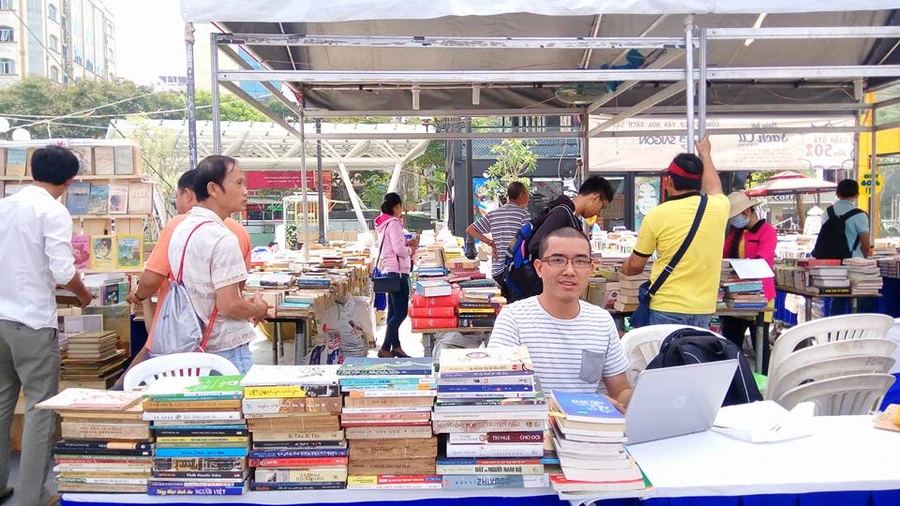 Một gian hàng tại Ngày hội sách cũ TPHCM 2017