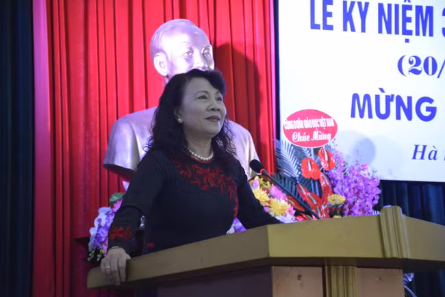 Thứ trưởng Nguyễn Thị Nghĩa phát biểu tại buổi lế