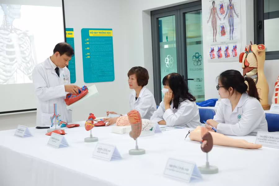 Cán bộ giảng viên Trường Cao đẳng Hà Nội.