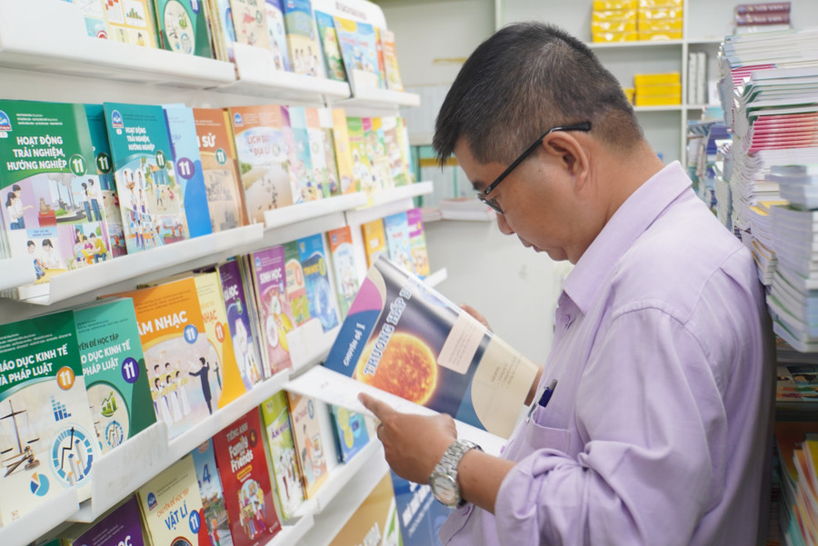 Hệ thống cửa hàng của NXB Giáo dục Việt Nam đã có đủ sách các lớp.