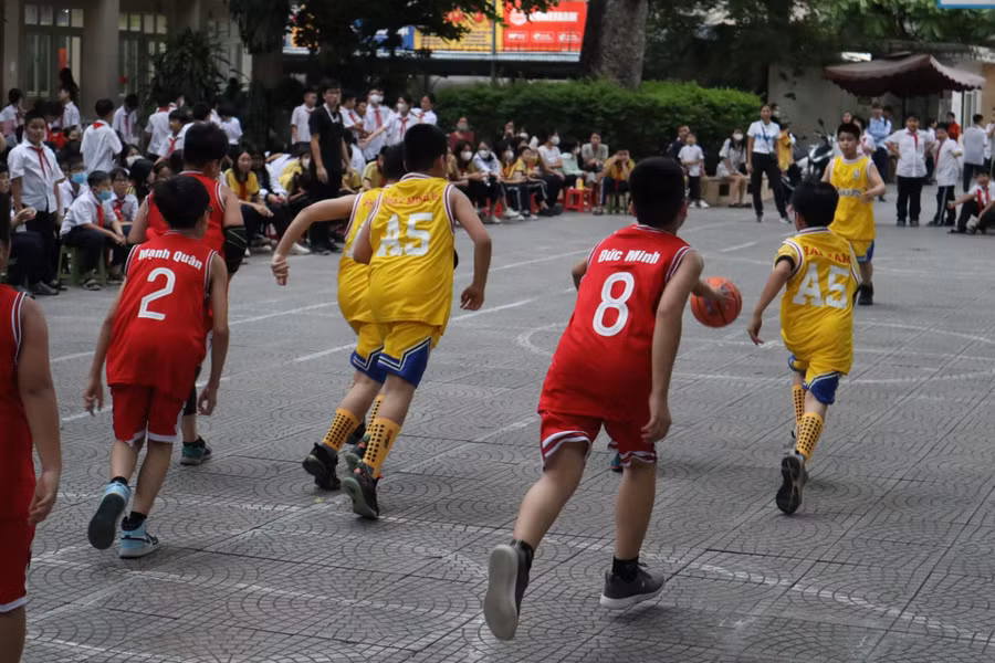 Giải đấu diễn ra sôi nổi, hấp dẫn.