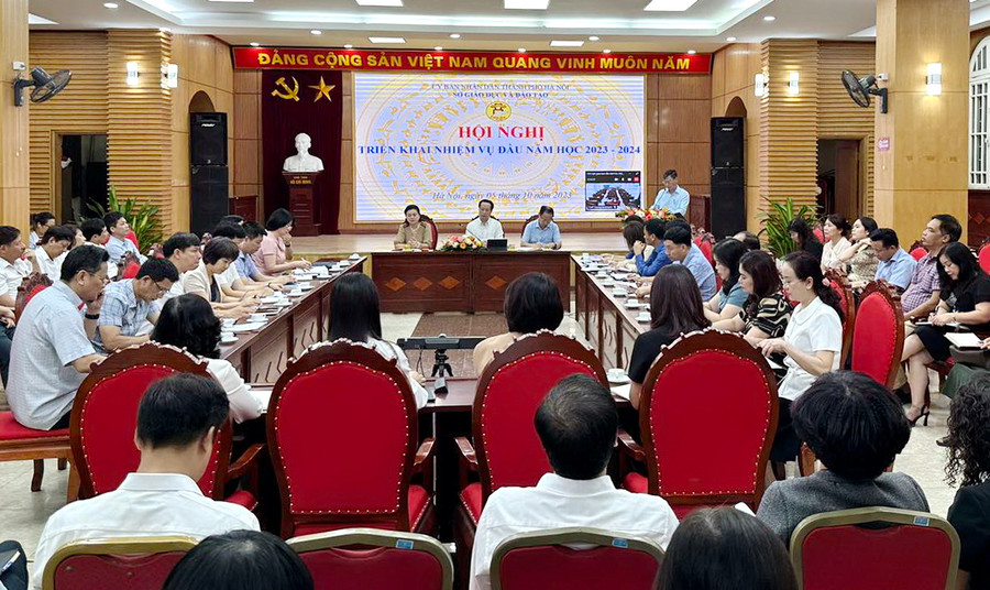 Quang cảnh hội nghị.