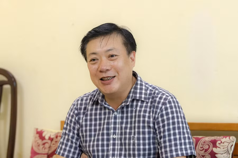 Thầy Trần Duy Phương - Hiệu trưởng Trường THPT Chuyên Bắc Giang thông tin với Báo về kỳ thi tuyển sinh vào lớp 10.