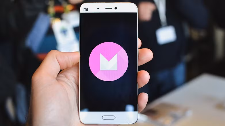 iOS 9 là đơn giản hơn nhưng có ít khả năng tùy biến hơn so với Android Marshmallow.