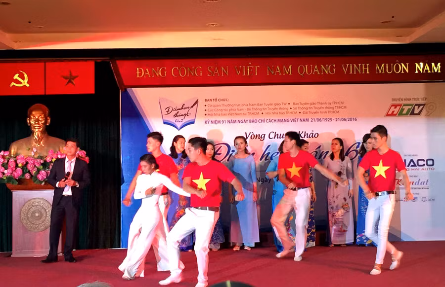 Một tiết mục tham gia vòng chung khảo của Báo Sài Gòn Giải Phóng