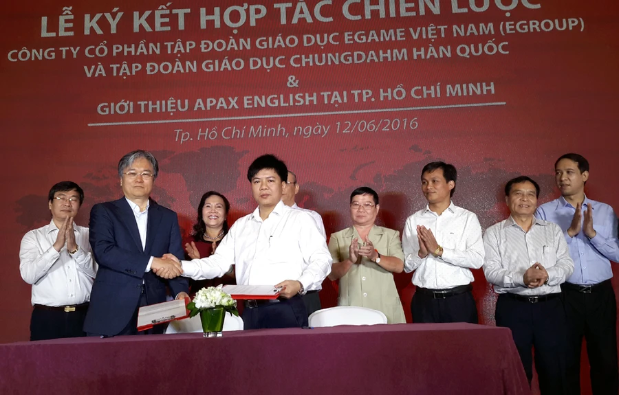 Đại diện hai tập đoàn ký kết văn bản hợp tác