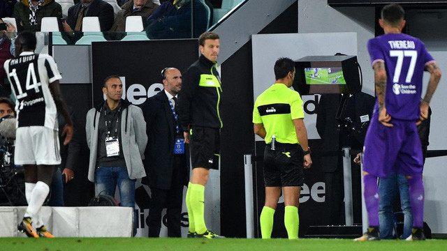 5 sự thật giật mình về công nghệ VAR tại World Cup 2018 - Ảnh 5. 5 sự thật giật mình về công nghệ VAR tại World Cup 2018 - Ảnh 5.