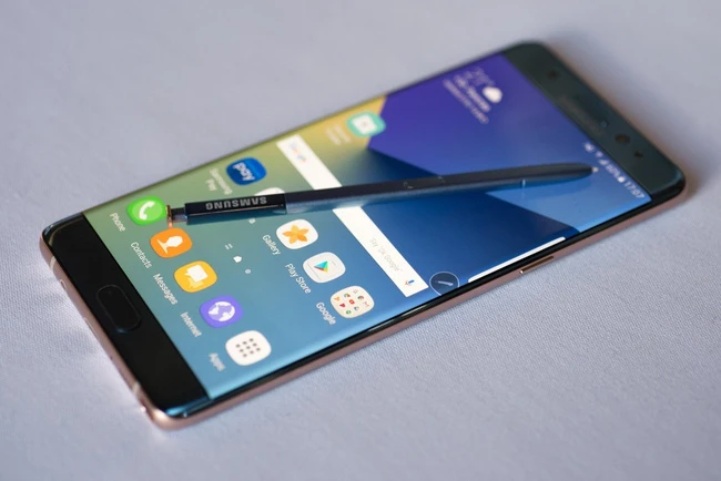 Nguyên nhân Galaxy Note7 phát nổ không chỉ do pin?