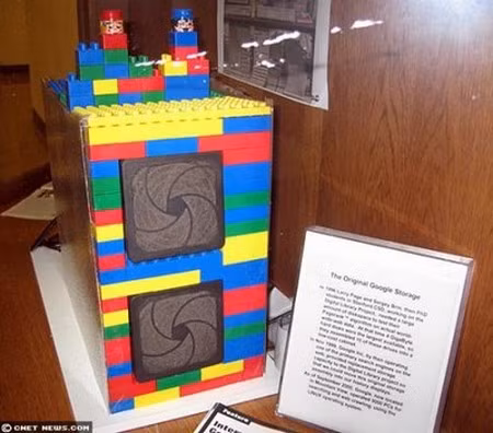 “Gã khổng lồ công nghệ” Google tròn 20 tuổi - 2 thập kỷ làm thay đổi cuộc sống - Ảnh 4. “Gã khổng lồ công nghệ” Google tròn 20 tuổi - 2 thập kỷ làm thay đổi cuộc sống - Ảnh 4.