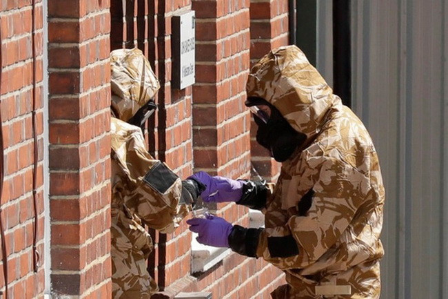 Chất độc thần kinh Novichok là gì? Nguy hiểm ra sao? 