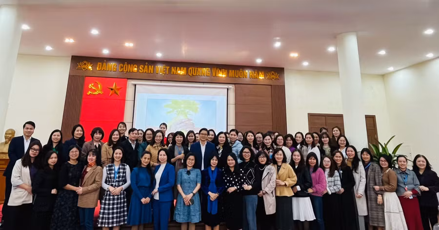 Các đại biểu dự buổi tập huấn.