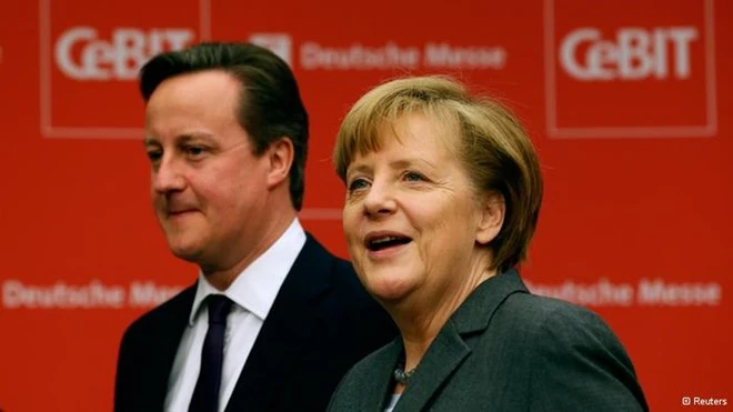 Thủ tướng Đức Angela Merkel và Thủ tướng Anh David Cameron tham dự lễ khai mạc CeBIT