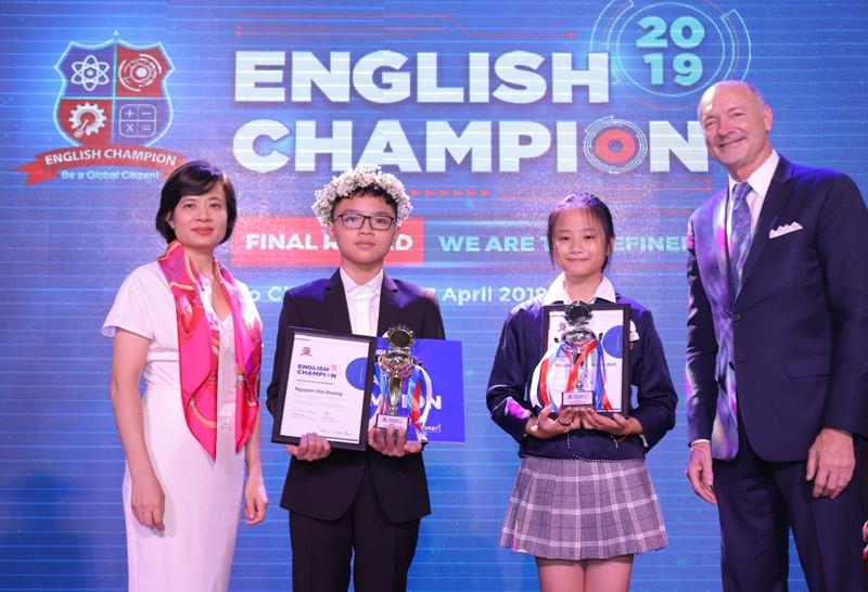 Ban tổ chức tuyên dương Quán quân và Á quân khối 8 Ban tổ chức tuyên dương Quán quân và Á quân khối 8